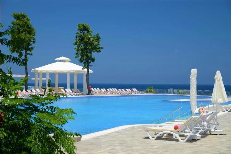 Jasmine Court Hotel Kyrenia  Exterior foto