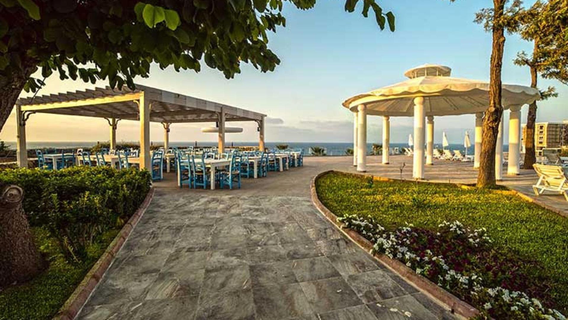 Jasmine Court Hotel Kyrenia  Exterior foto